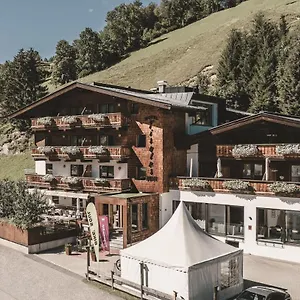 & Tiroler Buam Szálloda