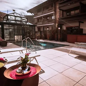 Panther'a Hotel