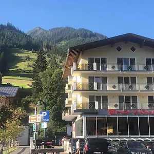 Herzblut - Joker Card Included In Summer Hotel